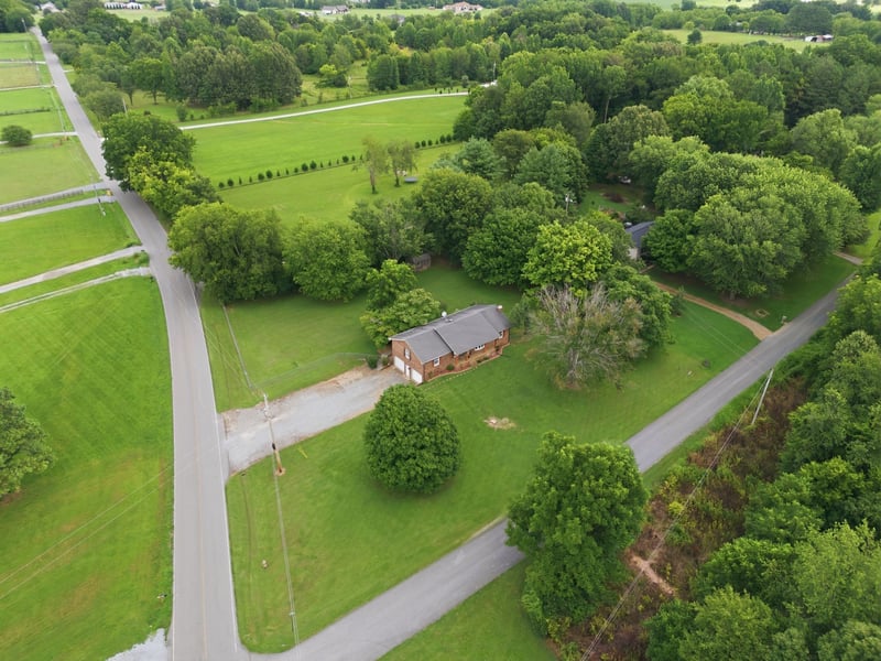 5606 Hopewell Rd, Springfield, TN 37172