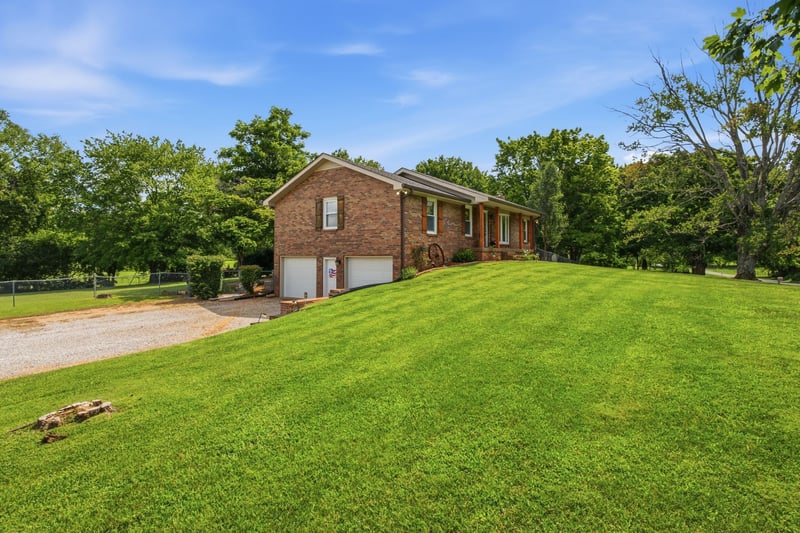 5606 Hopewell Rd, Springfield, TN 37172
