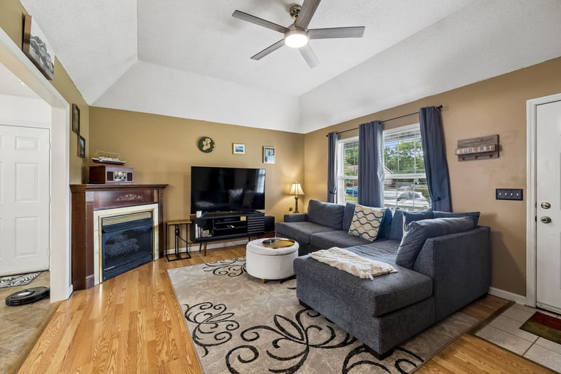2029 Patricia Dr, Greenbrier, TN 37073
