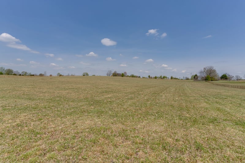 576 Womack Rd Lot 2, Bethpage, TN 37022
