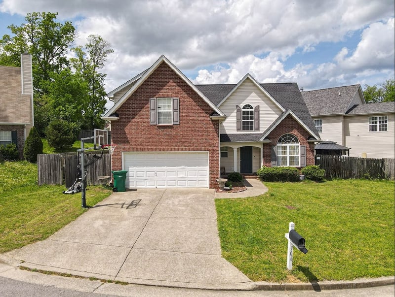 704 Sandbury Pt, Antioch, TN 37013