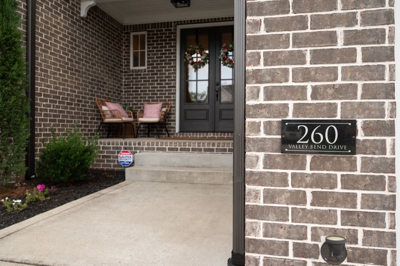260 Valley Bend Dr, Nashville, TN 37214