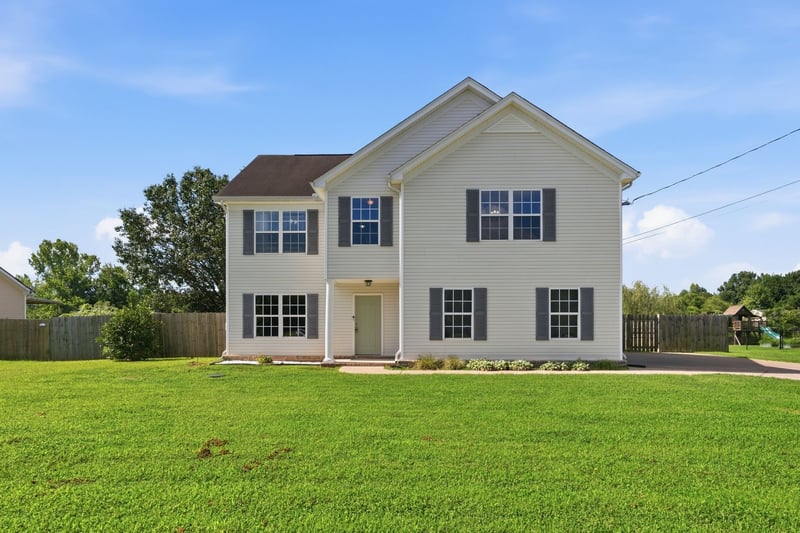 1239 California Dr, Murfreesboro, TN 37129