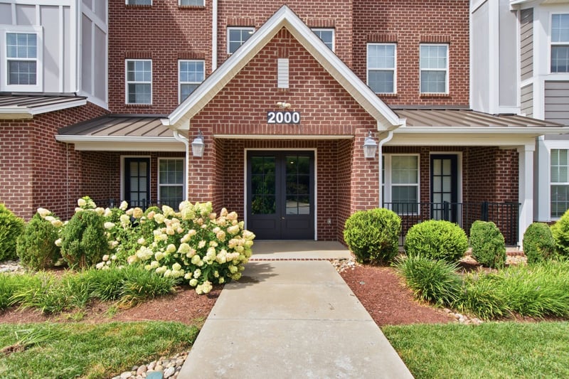 2000 Shadow Green Dr #201, Franklin, TN 37064