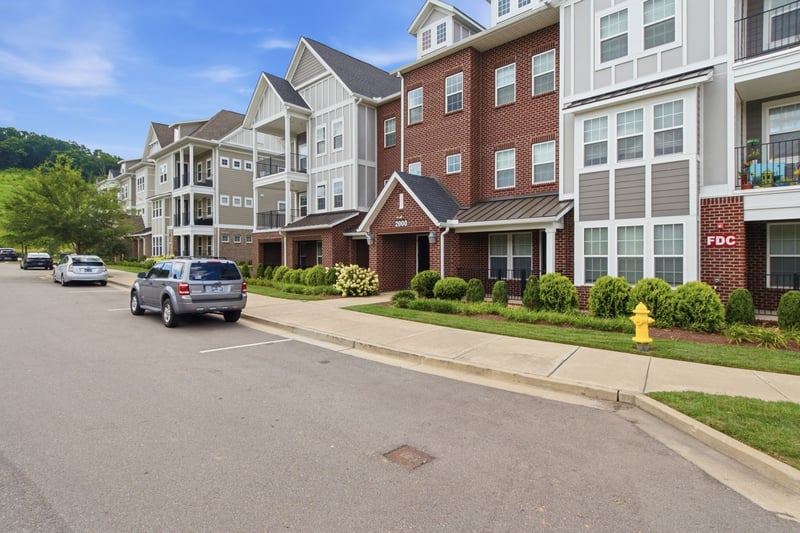 2000 Shadow Green Dr #201, Franklin, TN 37064