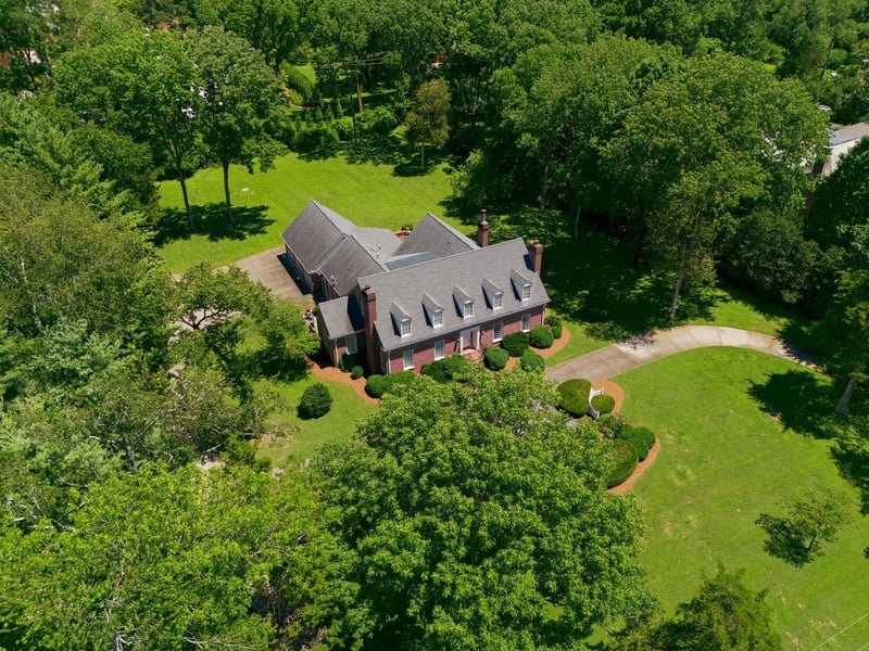 1030 Chancery Ln, Nashville, TN 37215
