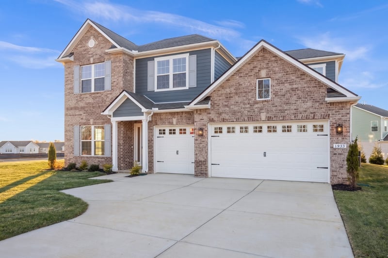 5970 Hunter Valley Dr, Spring Hill, TN 37174