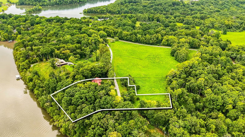 1060 Martha Ln, Gallatin, TN 37066