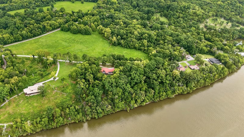1060 Martha Ln, Gallatin, TN 37066