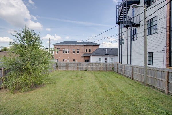 20 Academy Pl, Nashville, TN 37210