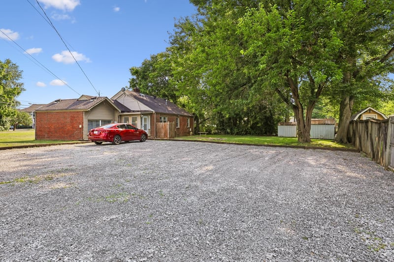 929 Greenland Dr, Murfreesboro, TN 37130