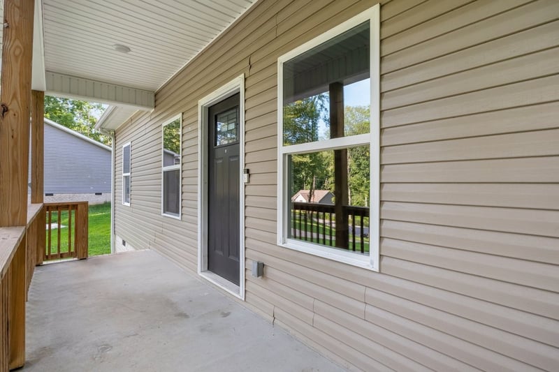 537 Lewis Ln, Charlotte, TN 37036