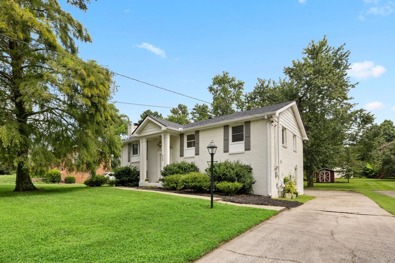 608 Harpeth Pkwy, Nashville, TN 37221