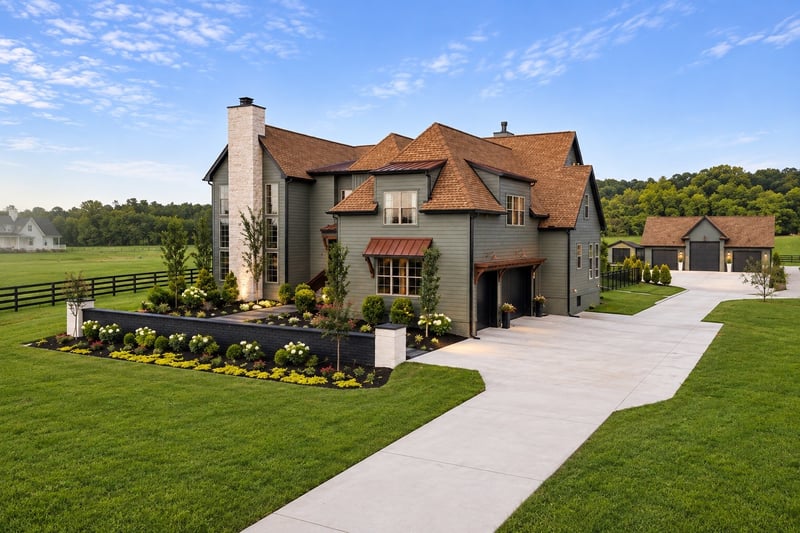 10729 Versailles Rd, Rockvale, TN 37153