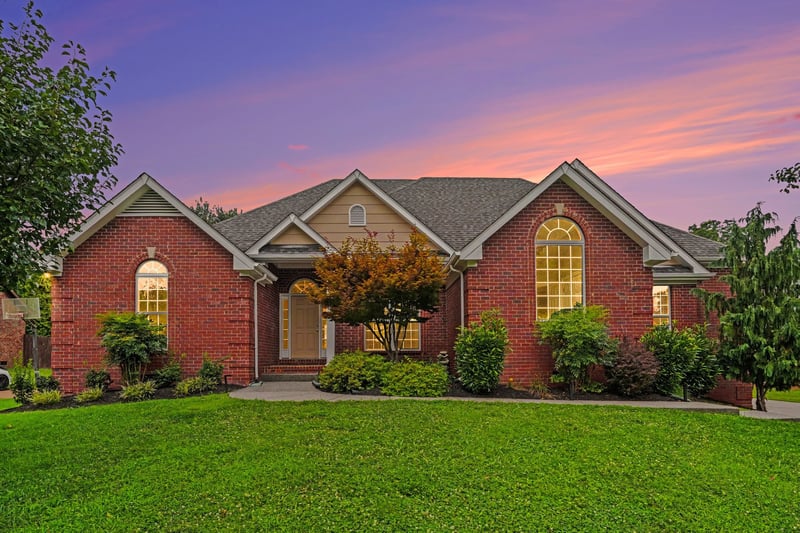 1035 Margaret Dr, Hendersonville, TN 37075