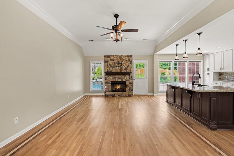 1035 Margaret Dr, Hendersonville, TN 37075