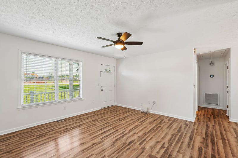4273 Sycamore Rd, Greenbrier, TN 37073