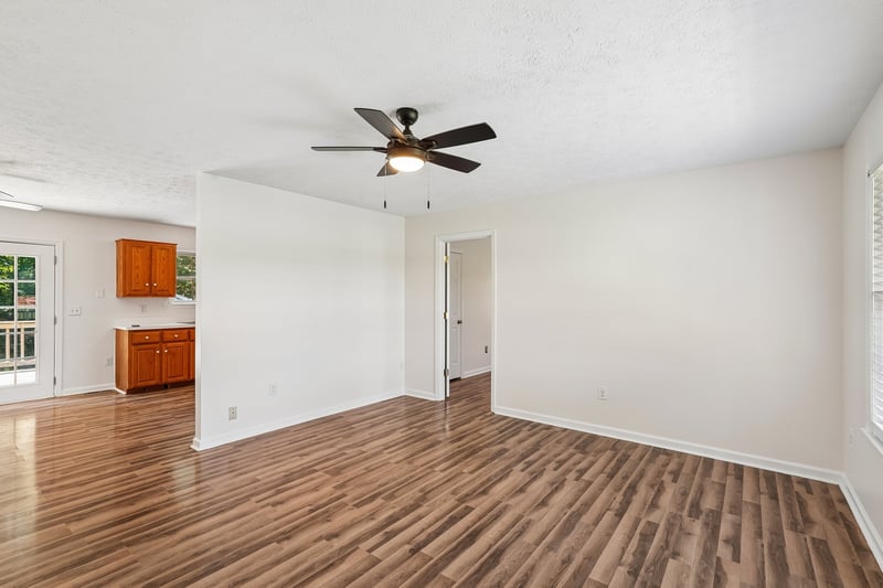 4273 Sycamore Rd, Greenbrier, TN 37073