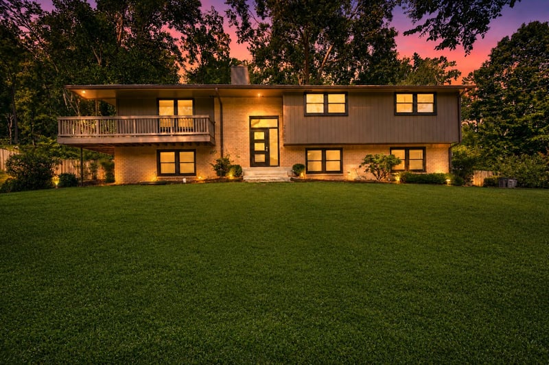 2010 Sunny Side Dr, Brentwood, TN 37027