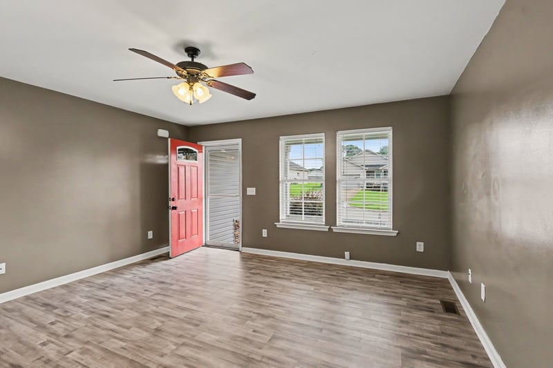 209 Woodsong Ln, Columbia, TN 38401