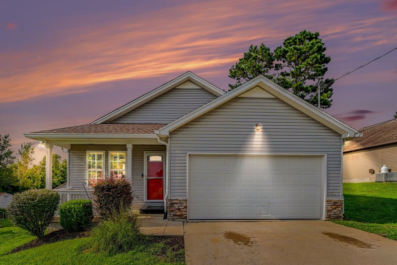 209 Woodsong Ln, Columbia, TN 38401