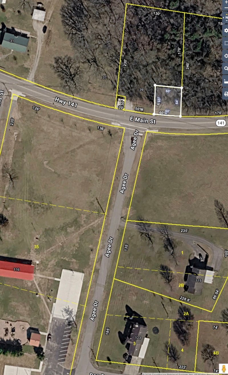 39 Main St, Gordonsville, TN 38563