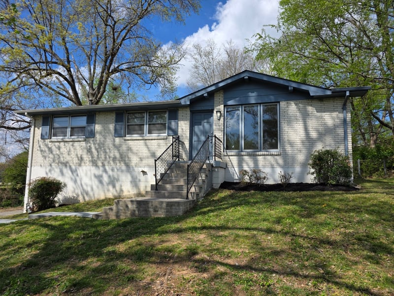 125 Curtis Cross Roads, Hendersonville, TN 37075