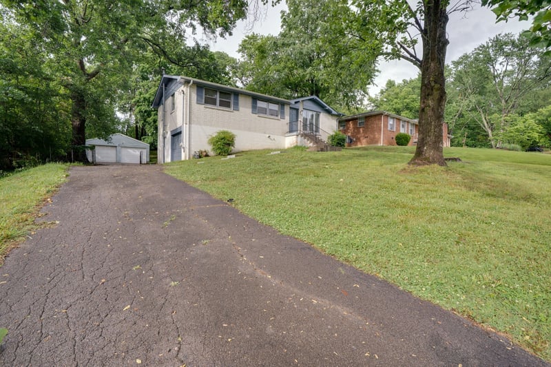 125 Curtis Cross Roads, Hendersonville, TN 37075