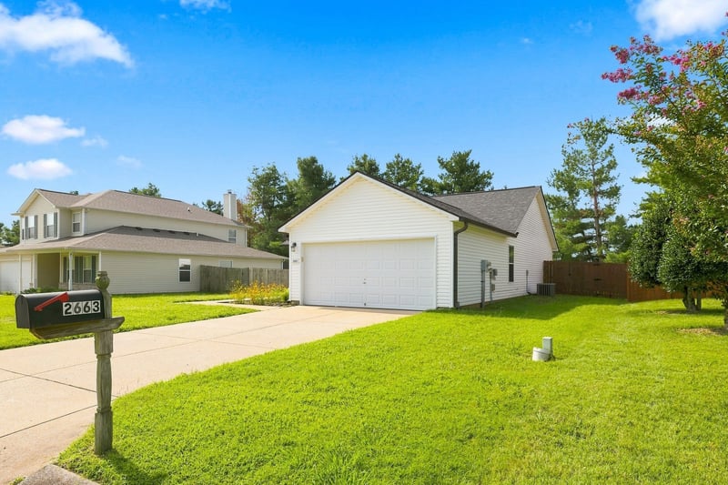 2663 Sutherland Dr, Thompsons Station, TN 37179