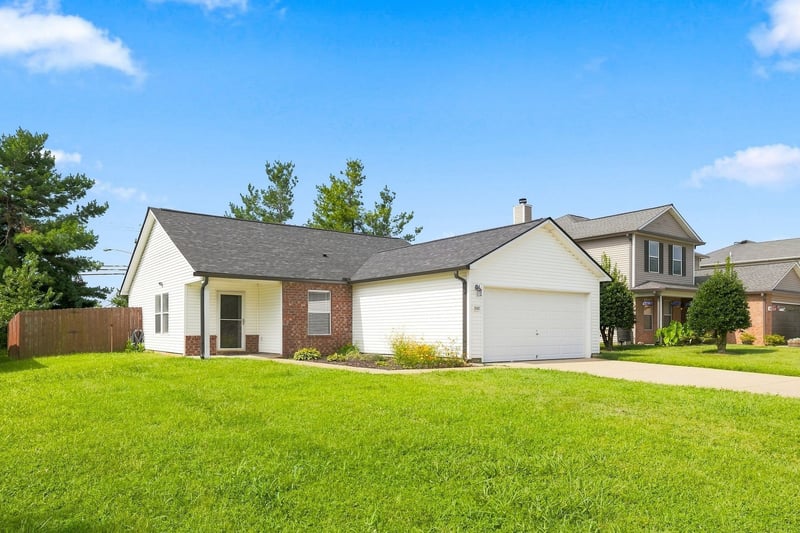 2663 Sutherland Dr, Thompsons Station, TN 37179