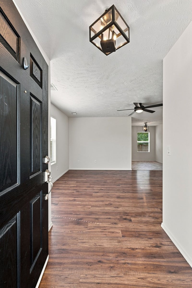 2663 Sutherland Dr, Thompsons Station, TN 37179