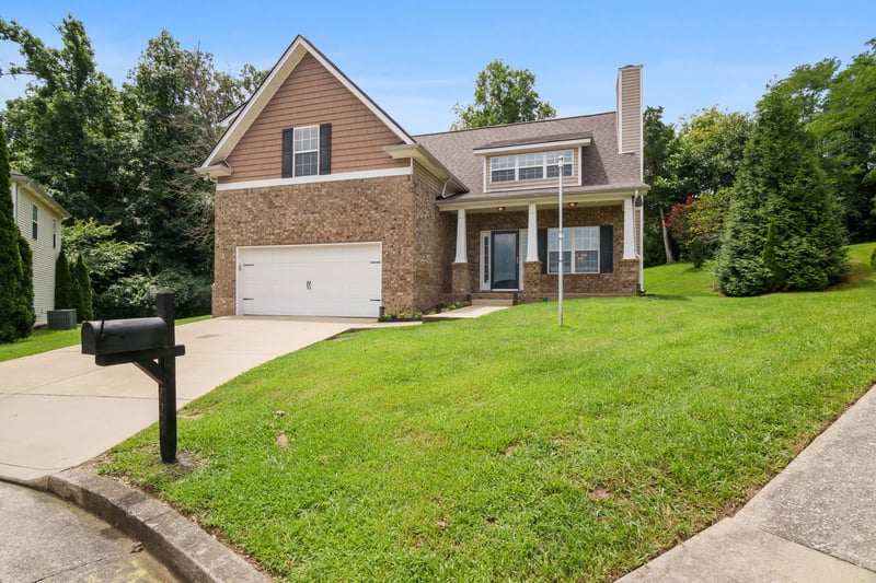 725 Sandbury Pt, Antioch, TN 37013