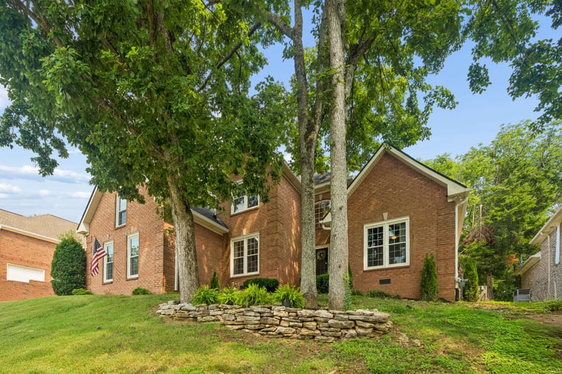 112 Spy Glass Way, Hendersonville, TN 37075