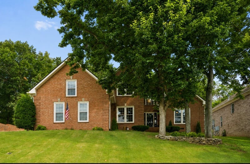 112 Spy Glass Way, Hendersonville, TN 37075