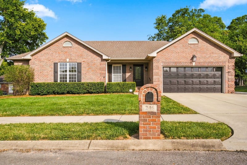 246 Walbrook Dr, Gallatin, TN 37066