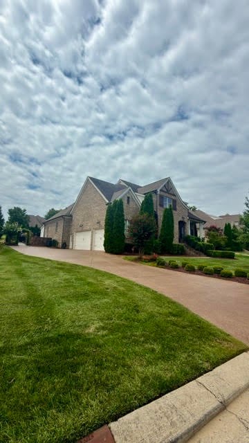 4137 Banner Square Ln, Arrington, TN 37014