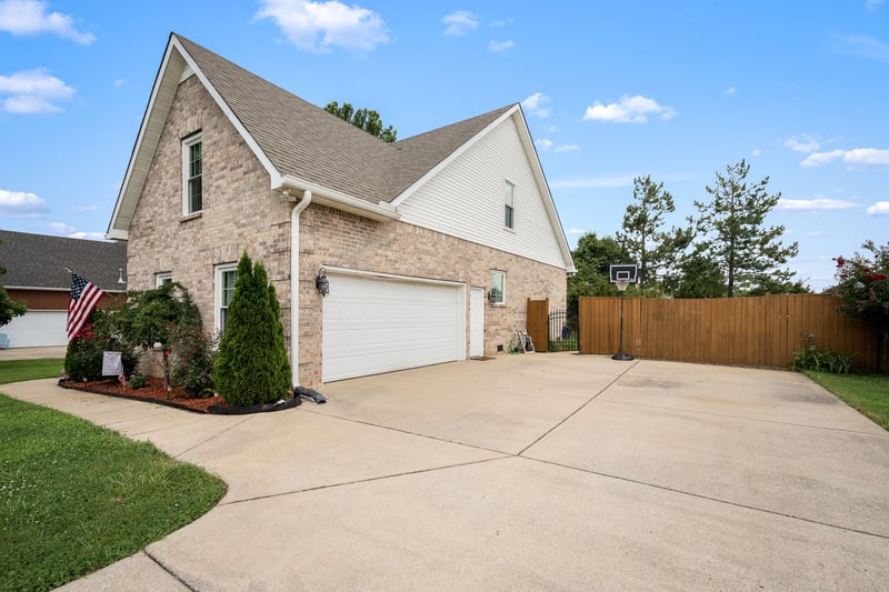 3084 Vicwood Dr, Murfreesboro, TN 37128
