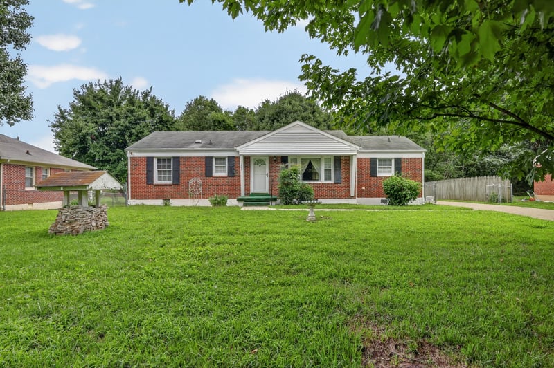 1809 Alpine Dr, Columbia, TN 38401