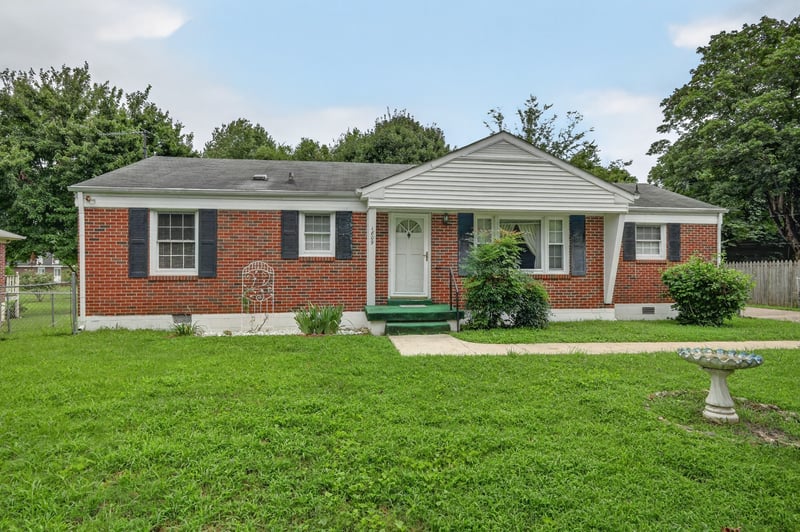 1809 Alpine Dr, Columbia, TN 38401