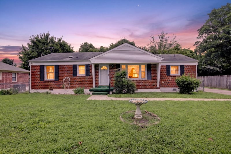 1809 Alpine Dr, Columbia, TN 38401
