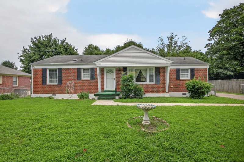 1809 Alpine Dr, Columbia, TN 38401