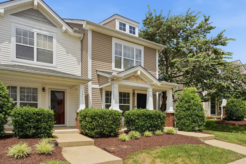 3373 Harpeth Springs Dr, Nashville, TN 37221