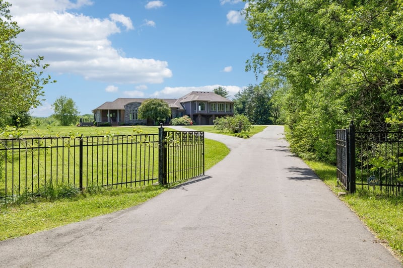 2836 Academy Rd, Lebanon, TN 37087