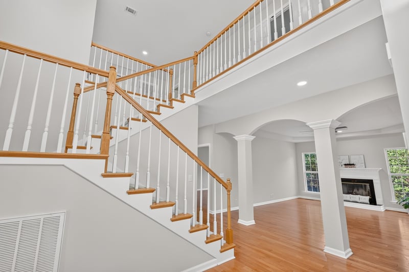 6733 Sugar Hill Dr, Nashville, TN 37211