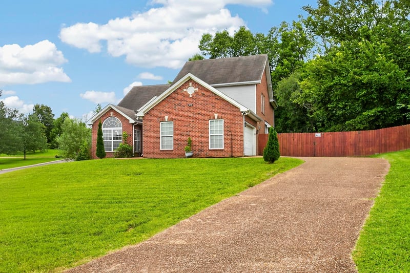 101 Wiggins Ct, Nolensville, TN 37135