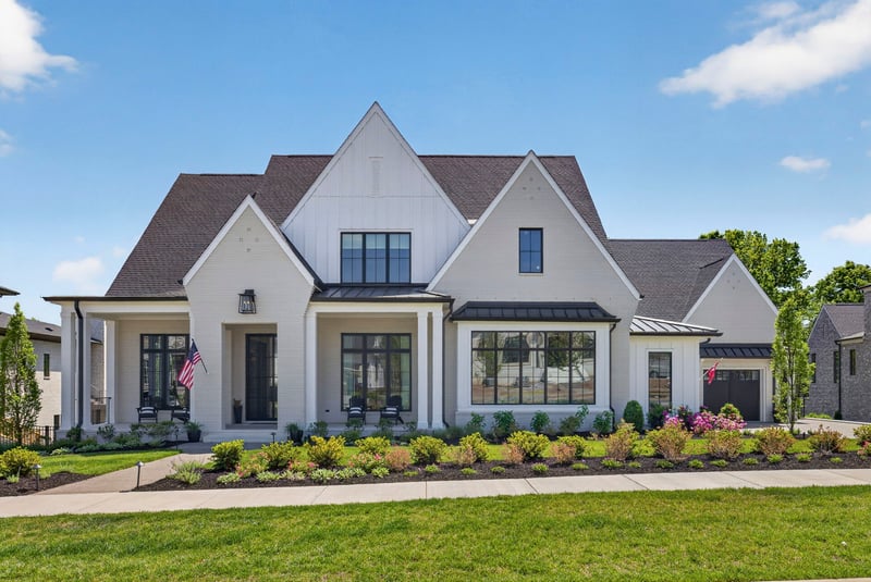 8860 Edgecomb Dr, College Grove, TN 37046
