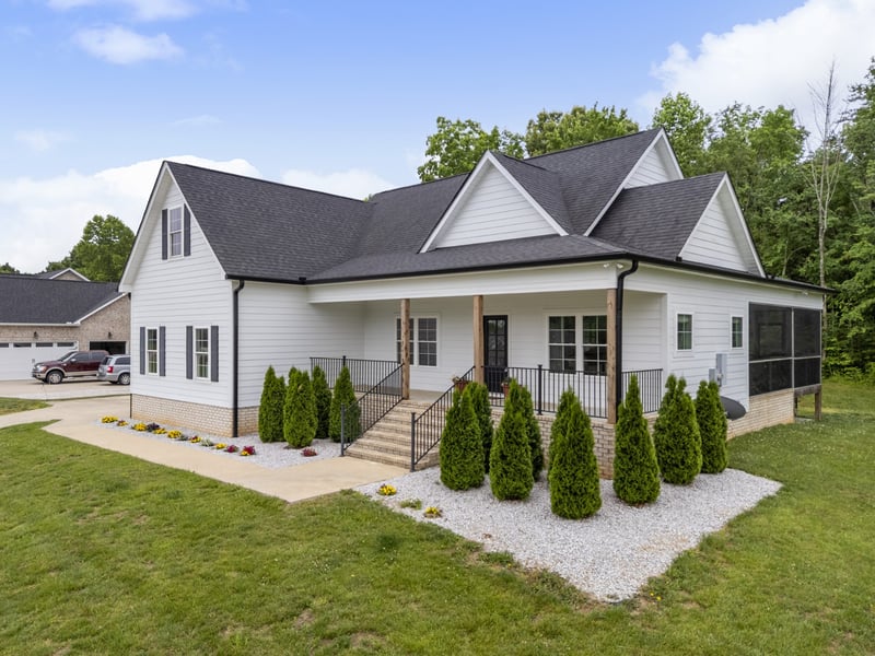 14 Hemlock Cir, Burns, TN 37029