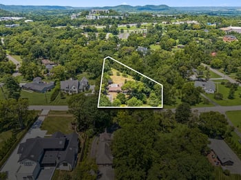 725 Newberry Rd, Nashville, TN 37205