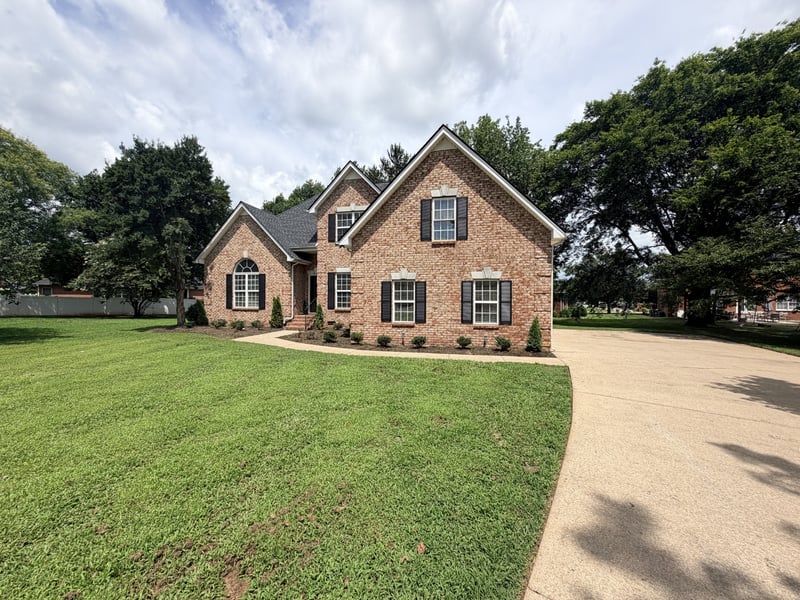 1005 Ithaca St, Murfreesboro, TN 37130