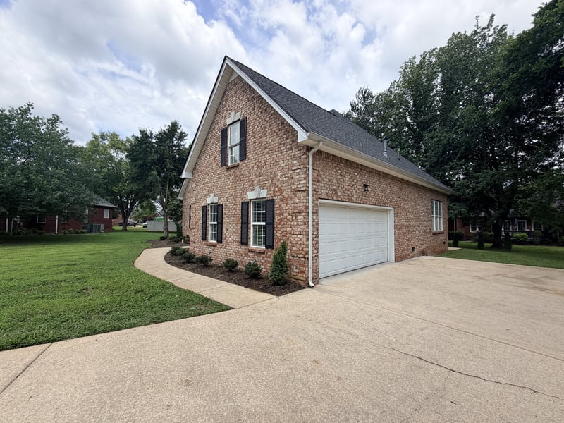 1005 Ithaca St, Murfreesboro, TN 37130